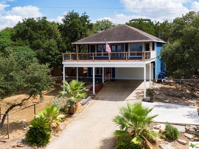 2720 Westview Dr, Canyon Lake, TX, 78133