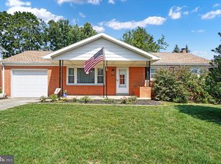 1955 White St, York, PA 17404