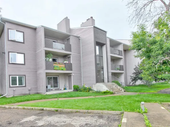 47 Akins Dr #302, Saint Albert, AB T8N 3M6