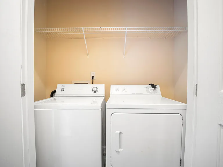 1511 Kudrow Ln — Photo 28