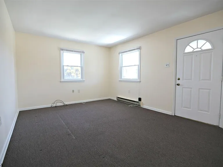 12 Crestmont Dr — Photo 4