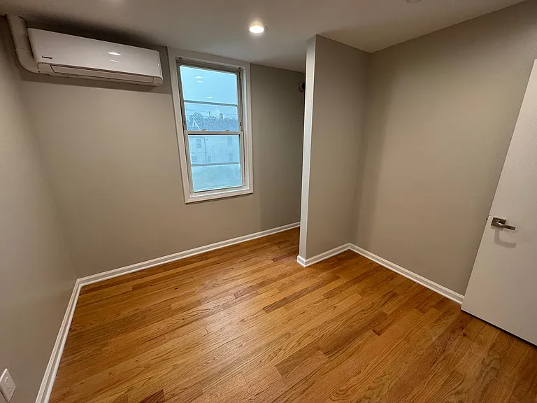165 School St #4 — Photo 4