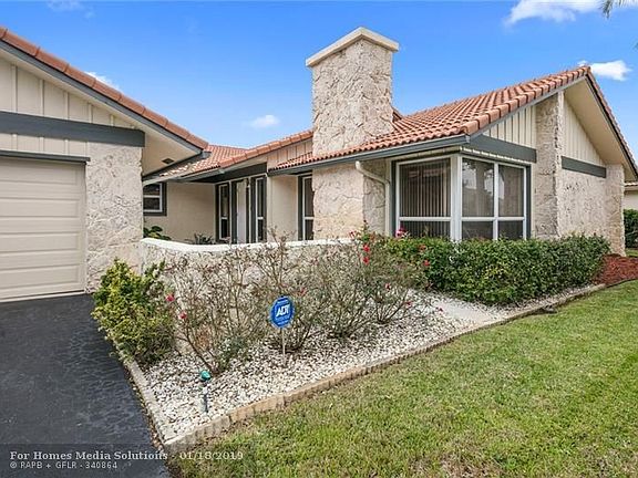 3rd image of 10968 NW 3rd Ct