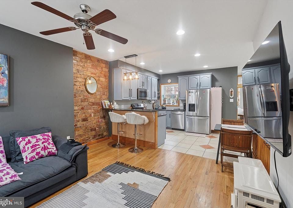 1st image of 1522 Brown St #1