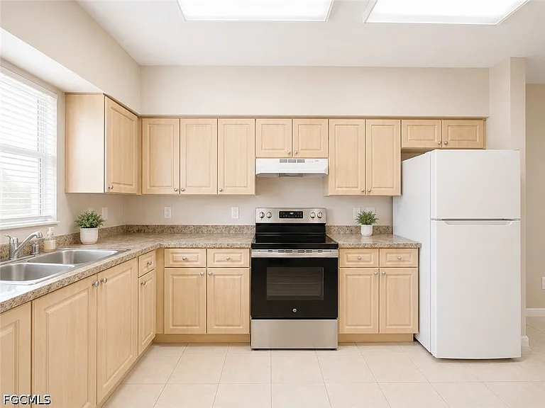 3304 Skyline Blvd #A103 — Photo 4