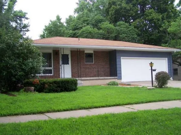 3012 Claflin Rd, Manhattan, KS 66503