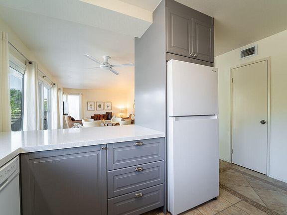 4th image of 1900 E Sandalwood Dr