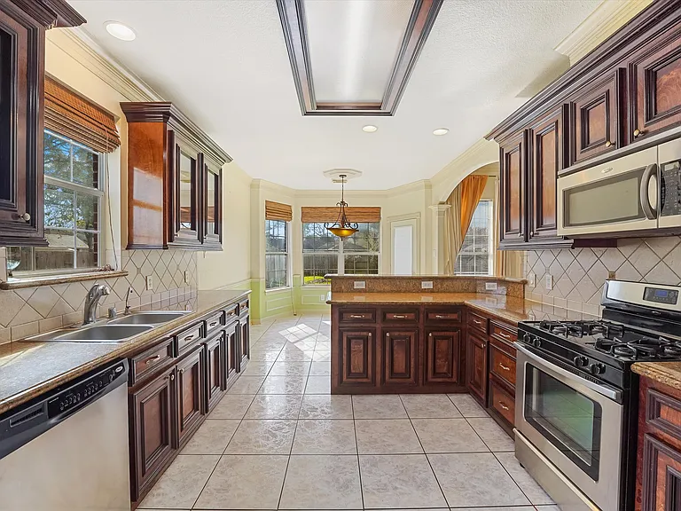6907 Keats Ave — Photo 11