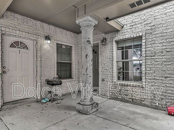 3rd image of 2102 Kimberly Ln APT 2