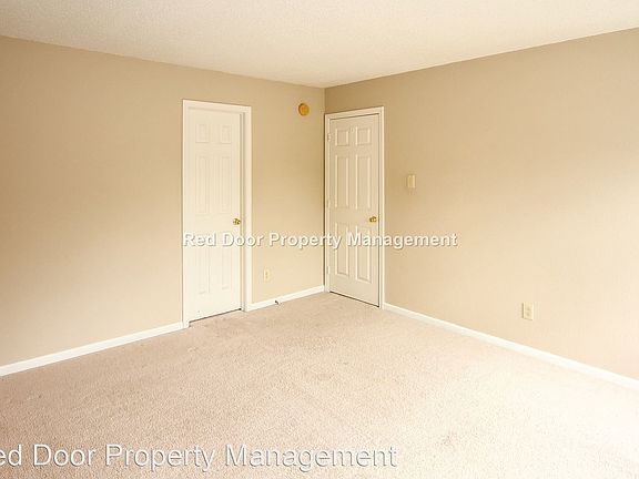 4th image of 15104 Porchester Dr