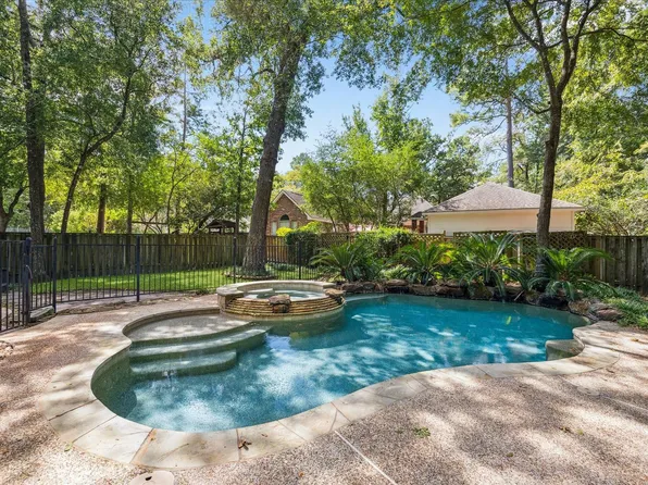 174 W Greywing Cir, Spring, TX 77382