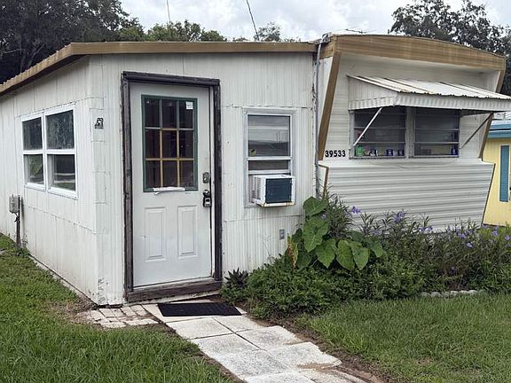 2nd image of 39533 Bamboo Ln #122