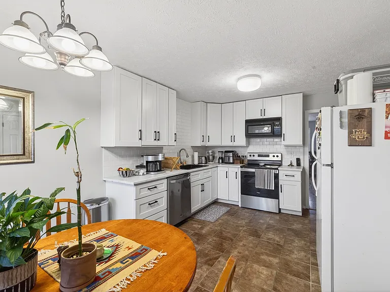 1337 S Hickory Grove Ln #1337 — Photo 9