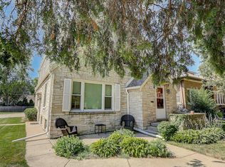 8401 W North Ave #8403, Milwaukee, WI 53226