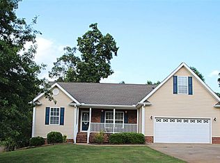 457 Flowerwood Ln, Inman, SC 29349