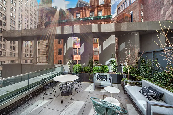 Rented by Douglas Elliman | media 31