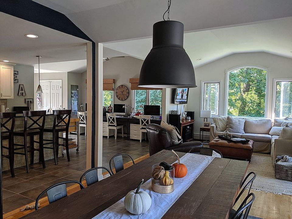 2nd image of 23 Gina Dr