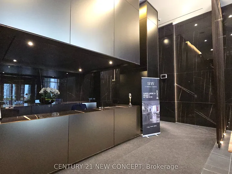 11 Yorkville Ave #5602 — Photo 3