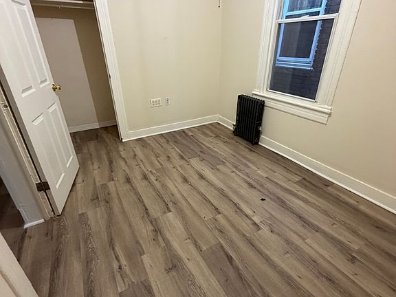 4th image of 115 Park Ave #C