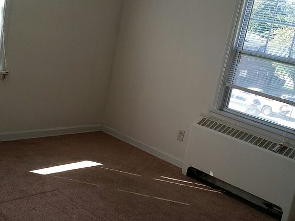 5th image of 4027 Rocky River Dr APT 24