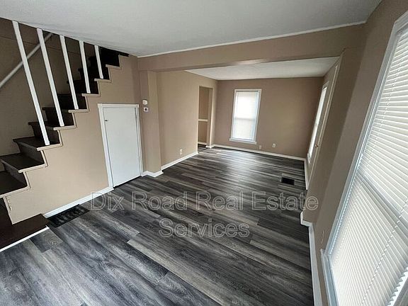 5th image of 440 S G St
