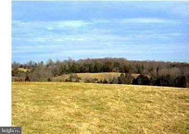 2nd image of Grasty Ln