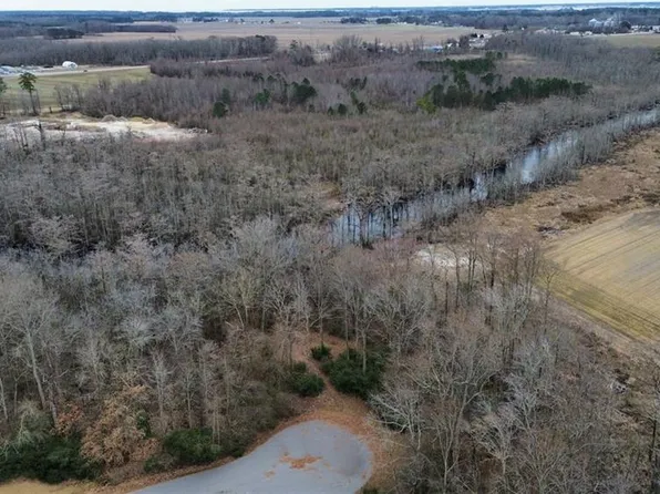 205 Juniper Dr, Camden, NC 27921