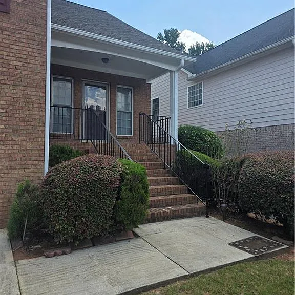 4550 Parkview Walk Dr — Photo 2