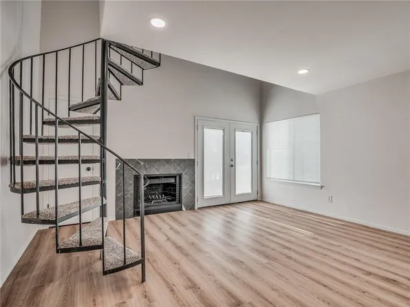 11530 N May Ave #D208, Oklahoma City, OK 73120