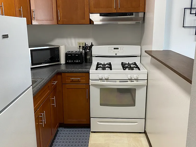 2222 E Belleview Pl #201 — Photo 3