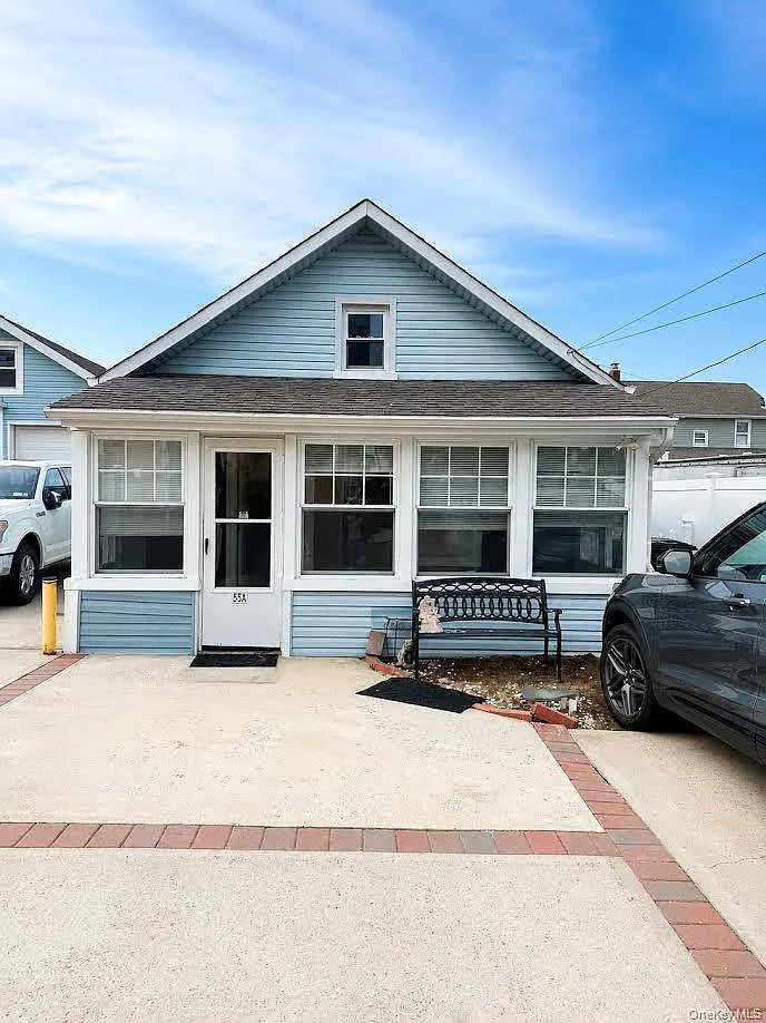 2 bed, 1.0 bath, 700 sqft, $2,900 — Photo 1