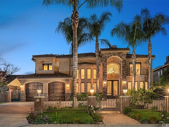 2nd image of 5151 Gaviota Ave