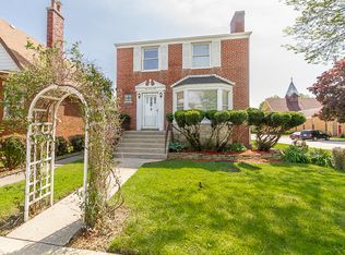 1025 Manchester Ave, Westchester, IL 60154