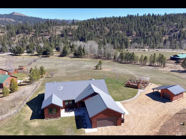 14 Bobcat Ct, Garden Valley, ID 83622