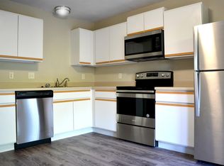 1481 Cantwell Ln APT 10, Swansea, IL 62226