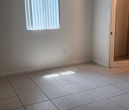 5th image of 1550 W Central Ave