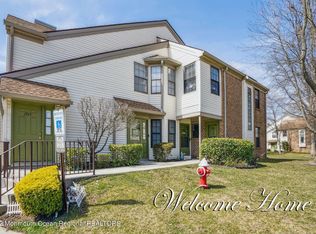 1916 Bayhead Dr #1916, Parlin, NJ 08859