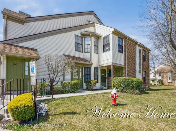 1916 Bayhead Drive #1916, Parlin, NJ 08859