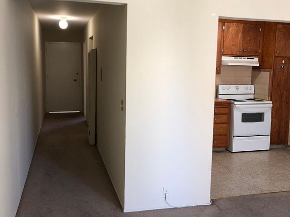 2nd image of 2541 Folsom St APT 3