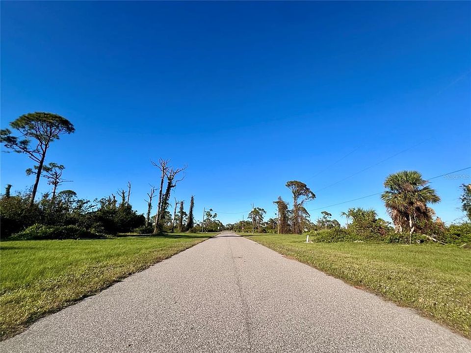 2nd image of 8 Pennant Pl #131