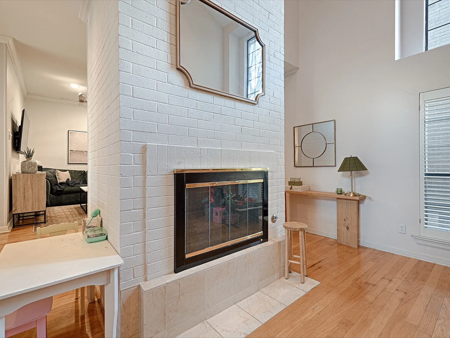 2 bed, 2.5 bath, 1918 sqft, $2,980 — Photo 3