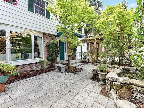 3rd image of 9849 NE 21st St