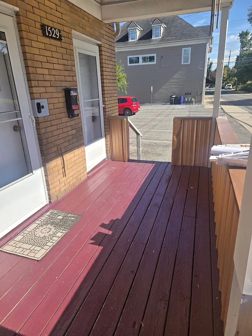 1529 State Ave — Photo 1
