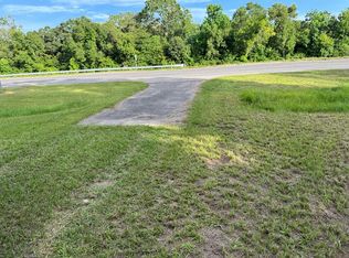 1510 Jimmy Phillips Blvd, Angleton, TX 77515