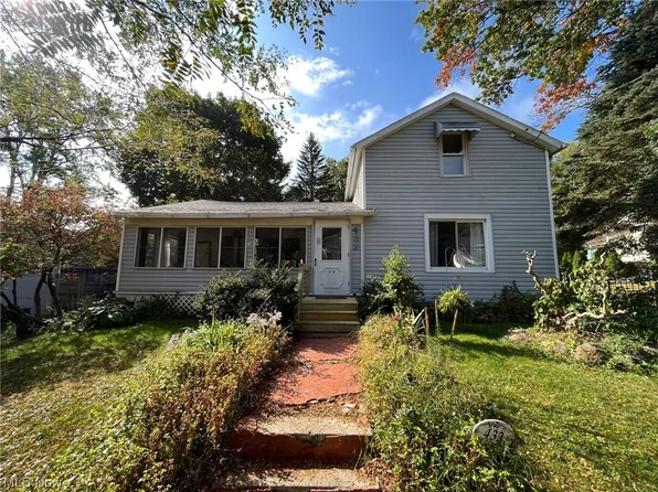 432 Rockwell St, Kent, OH 44240