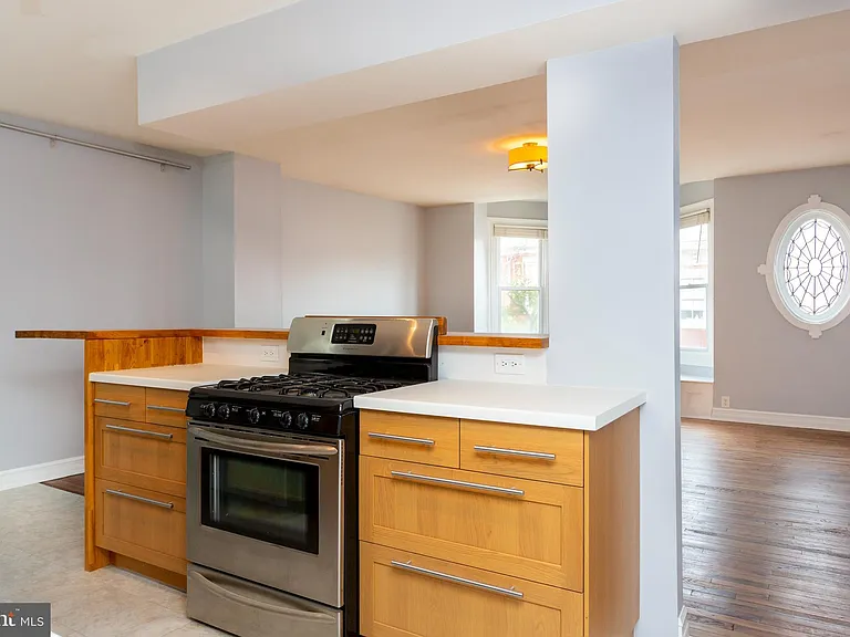 1728 Mount Vernon St #4 — Photo 5