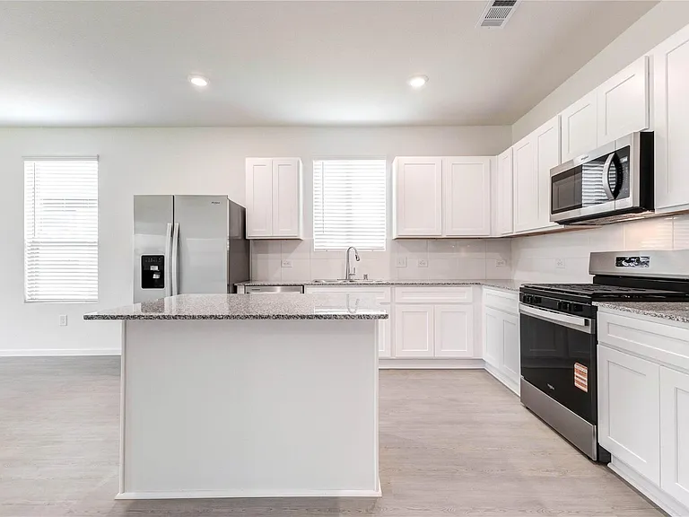 15011 Rustic Moon Rd — Photo 7