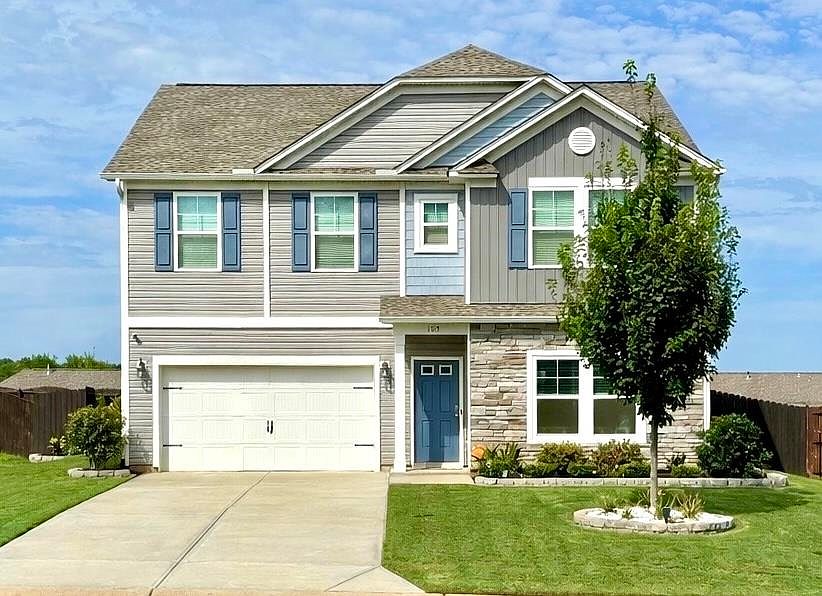 1st image of 105 Viewmont Dr