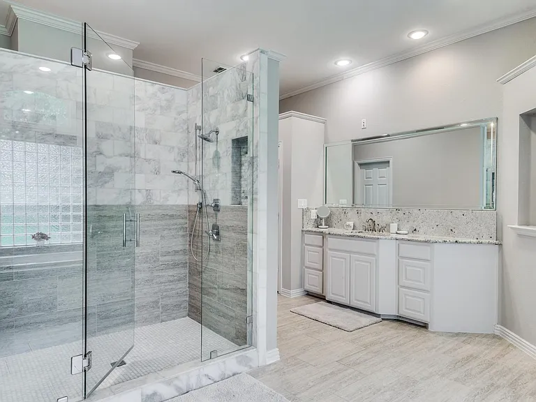 825 Carrie Ln — Photo 21