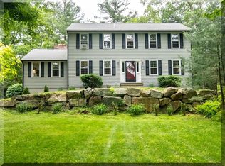 4 Wedgewood Dr, Andover, MA 01810